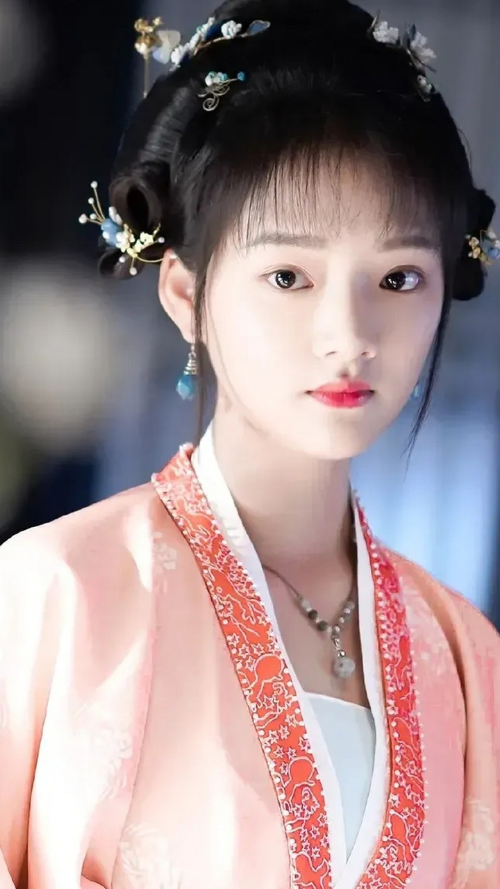 1060年,宋仁宗的长女福康公主与内侍梁怀吉月下饮酒,不料被驸马的母亲