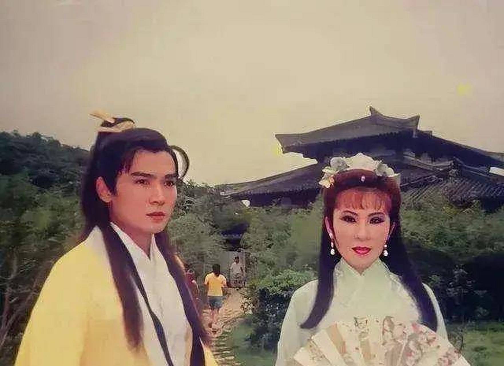 西门大妈,又是拍吻戏,又是拍鸳鸯浴,杀青宴时,焦恩俊与吴德凯连夜"