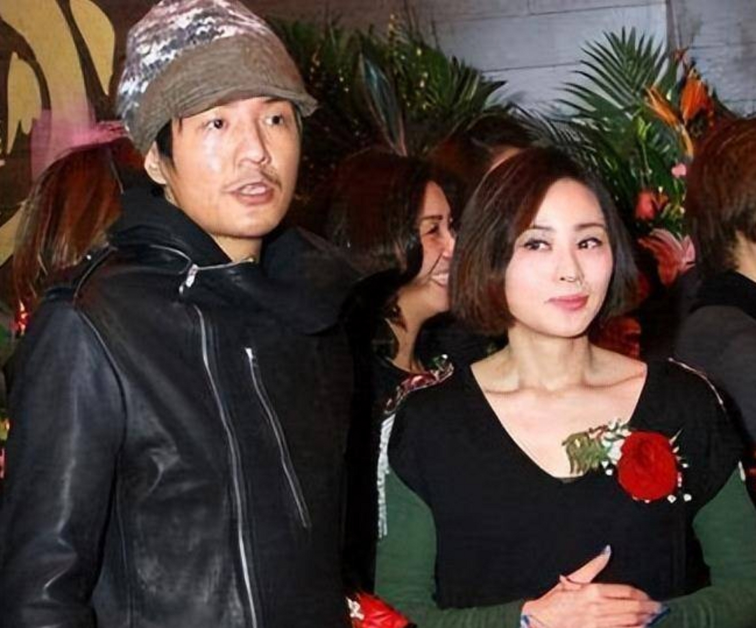 2006年,朴树让妻子吴晓敏下楼买一包烟,左等右等都不回来,朴树也没给