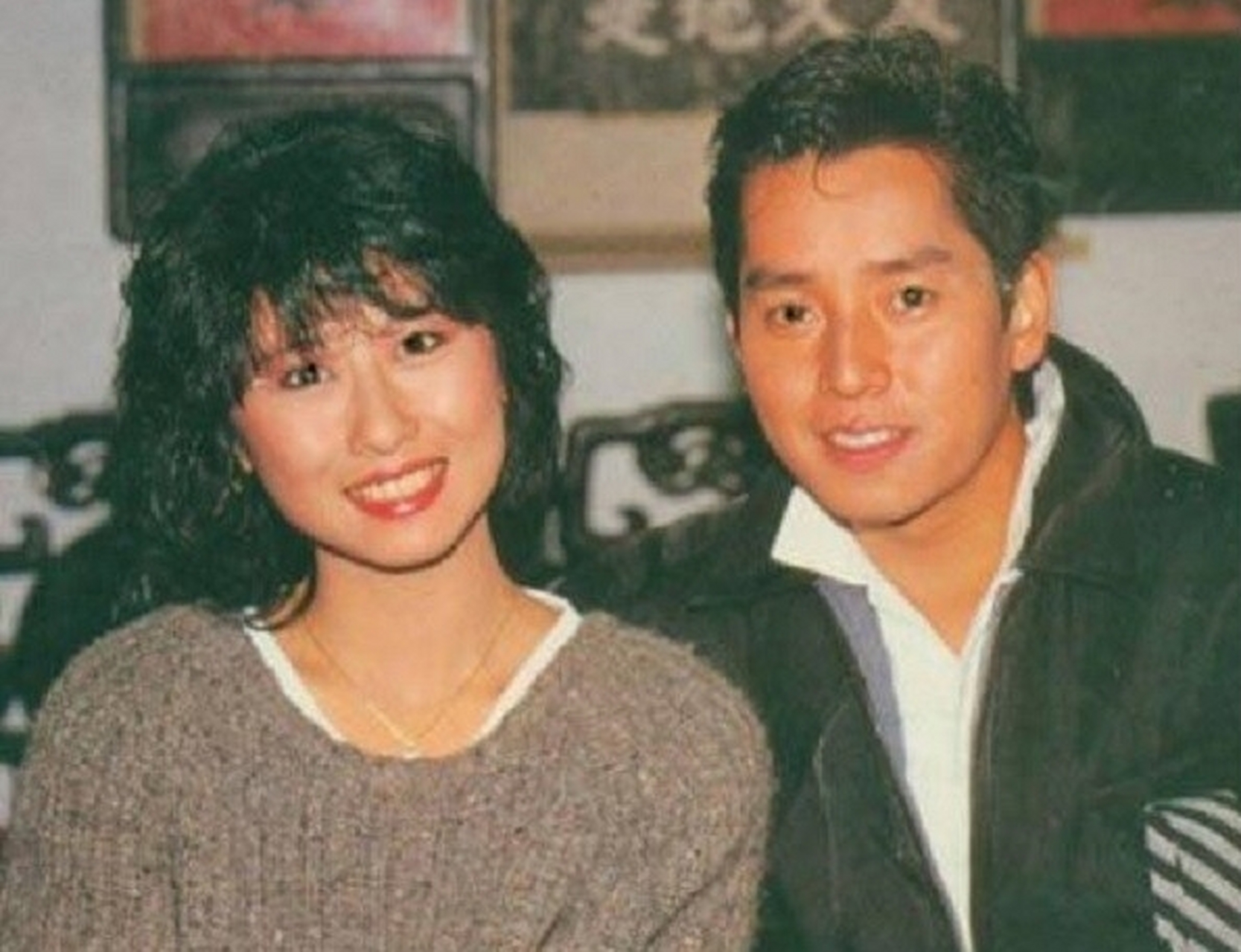 "谭咏麟的答复,让妻子心寒万分.