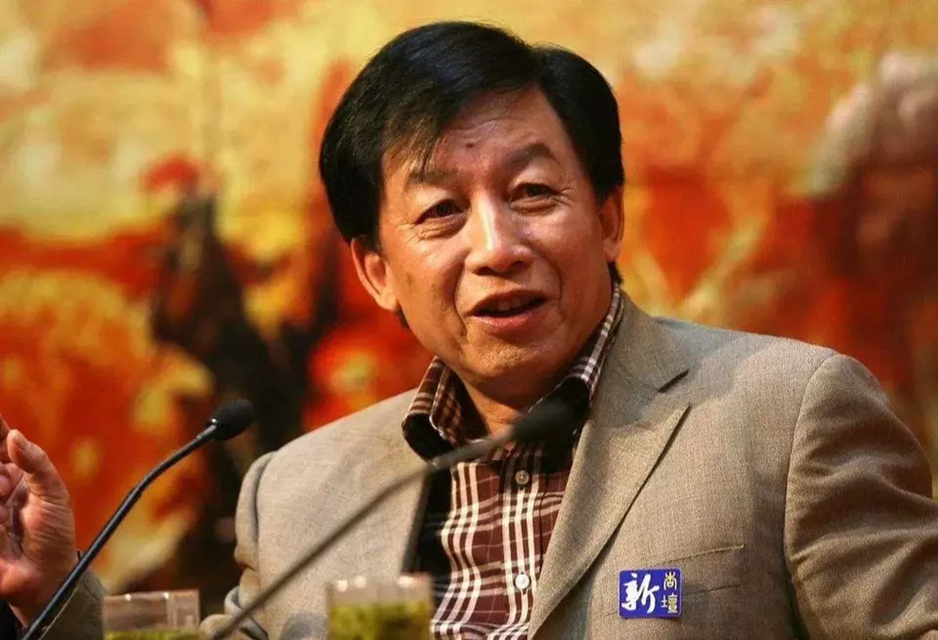 "  繁体字,作为汉字书写的一种形式,一直以来都承载