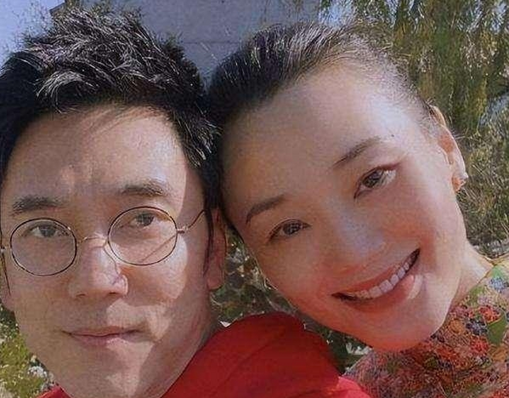 1994年,知名歌手林依轮甩掉原配妻子与选美小姐结婚,婚后却突然发现