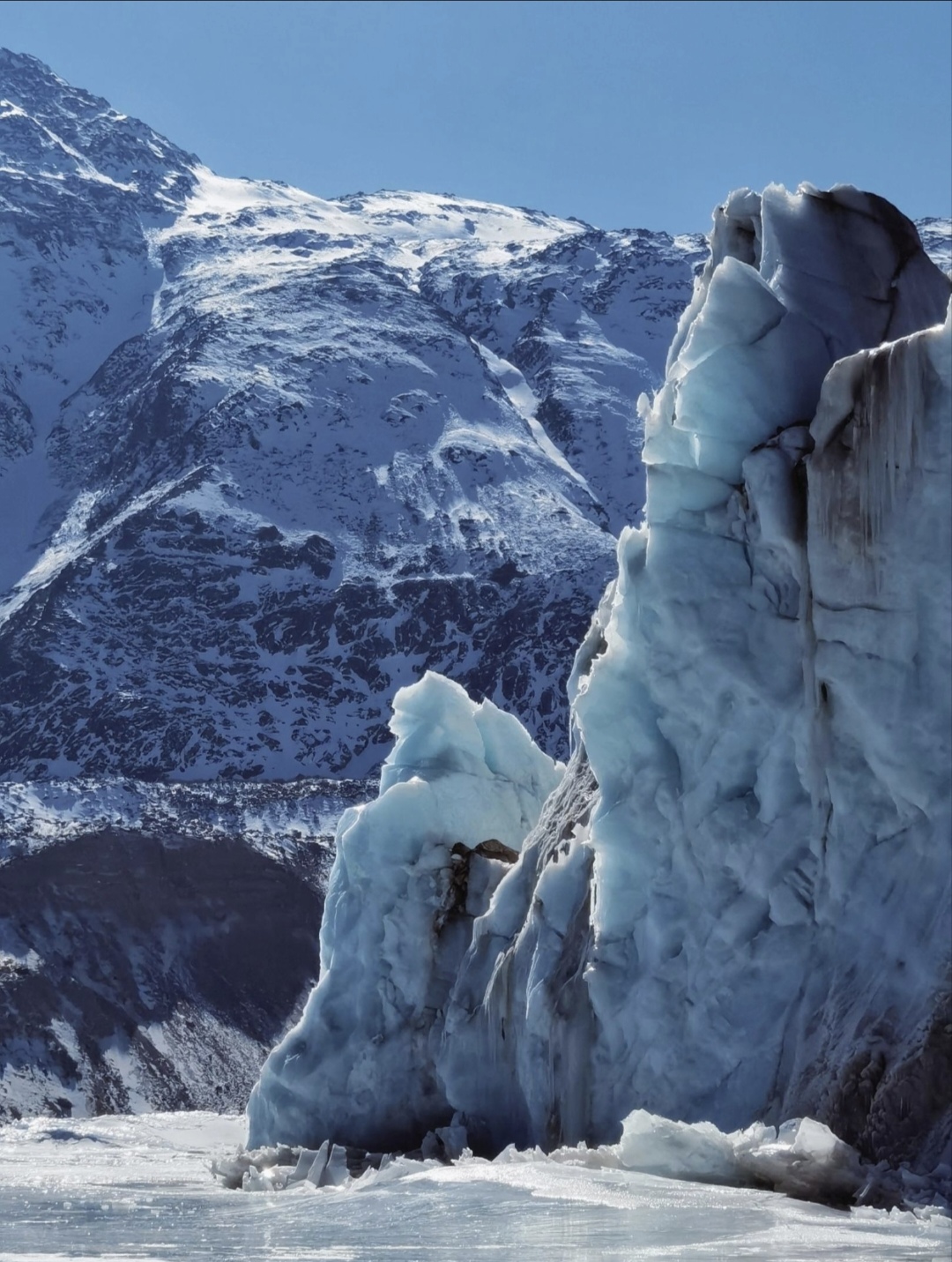 西藏昌都市八宿县来古冰川