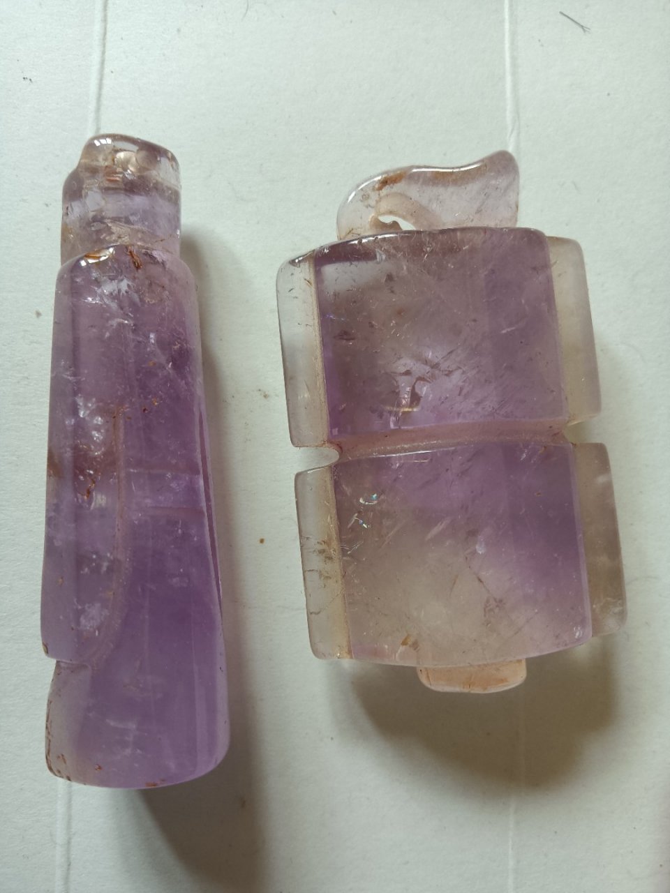 汉代的水晶避邪司南佩 翁仲,说明中国也有紫晶矿,可能开采枯竭,亦或是