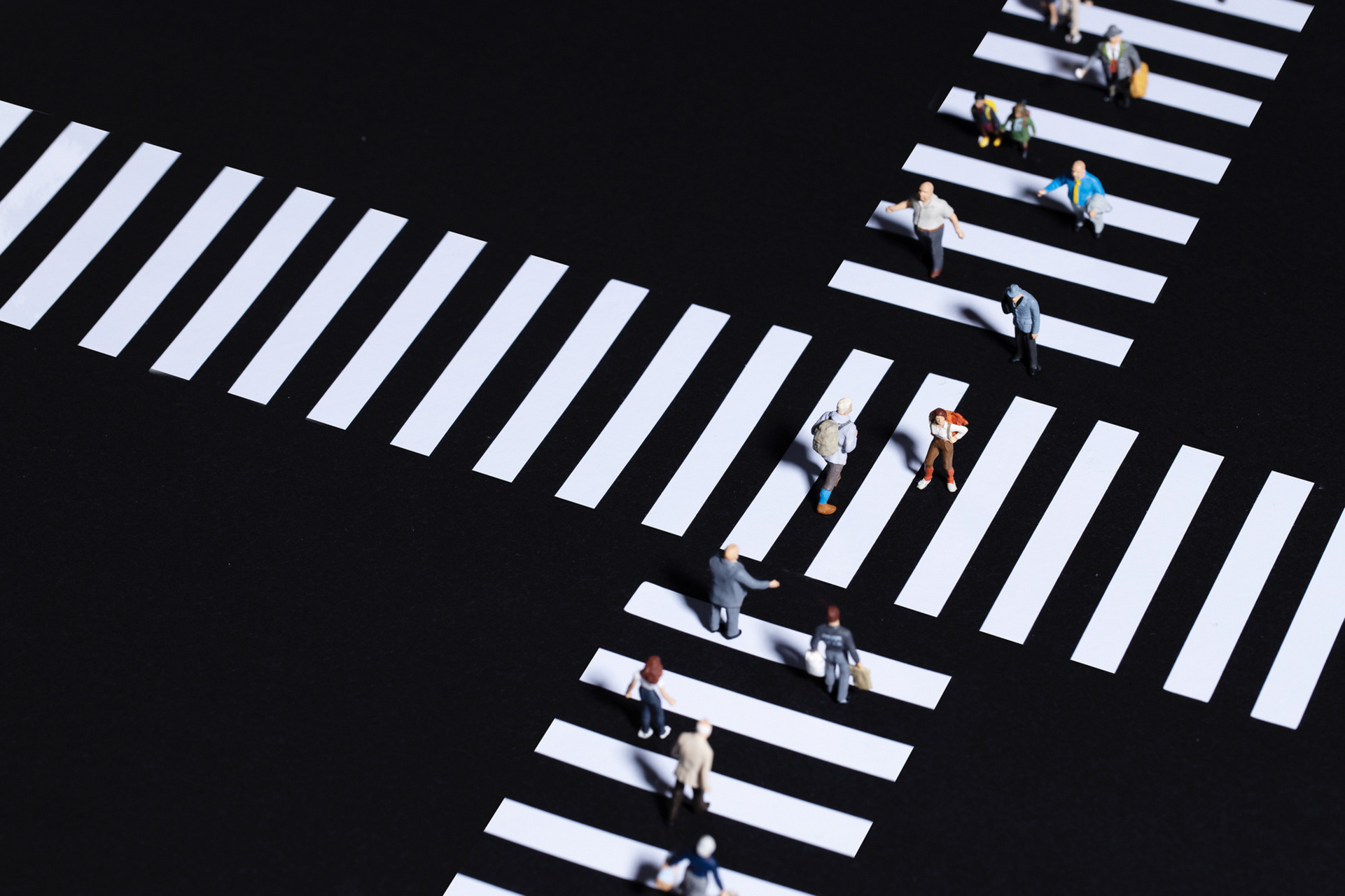 招摇过市的人,真理都远离他