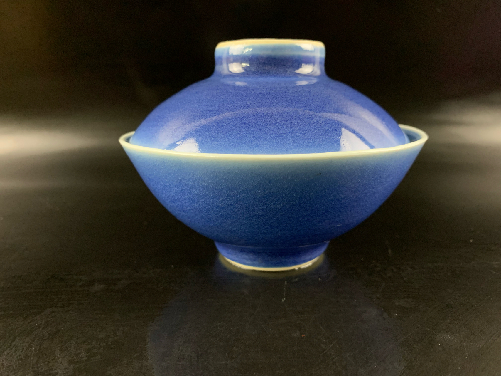 清中期外霁蓝内青花缠枝莲盖碗,碗口径11.