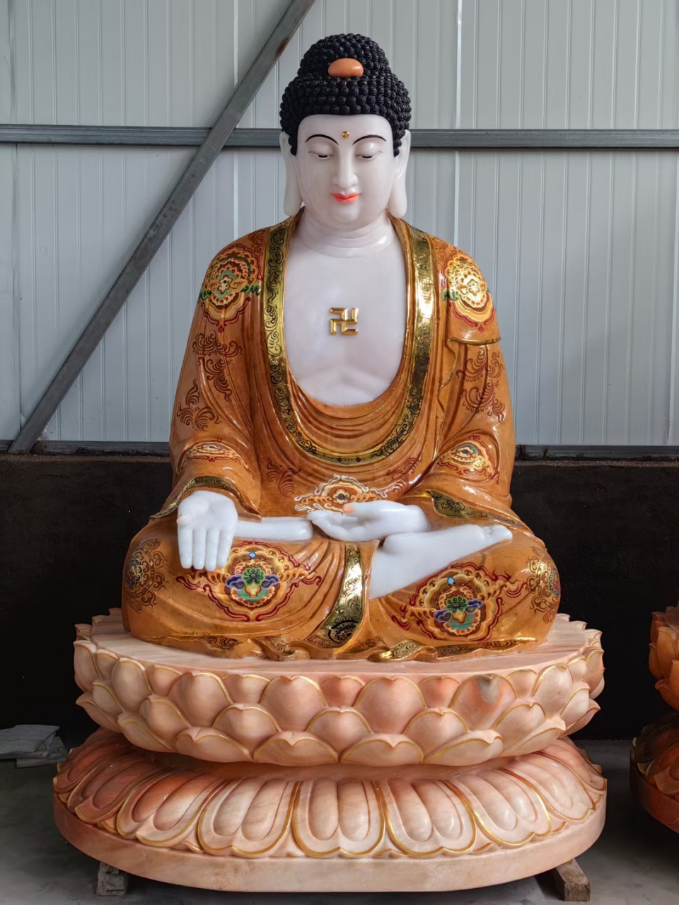 大理石拼接彩绘描金佛像
