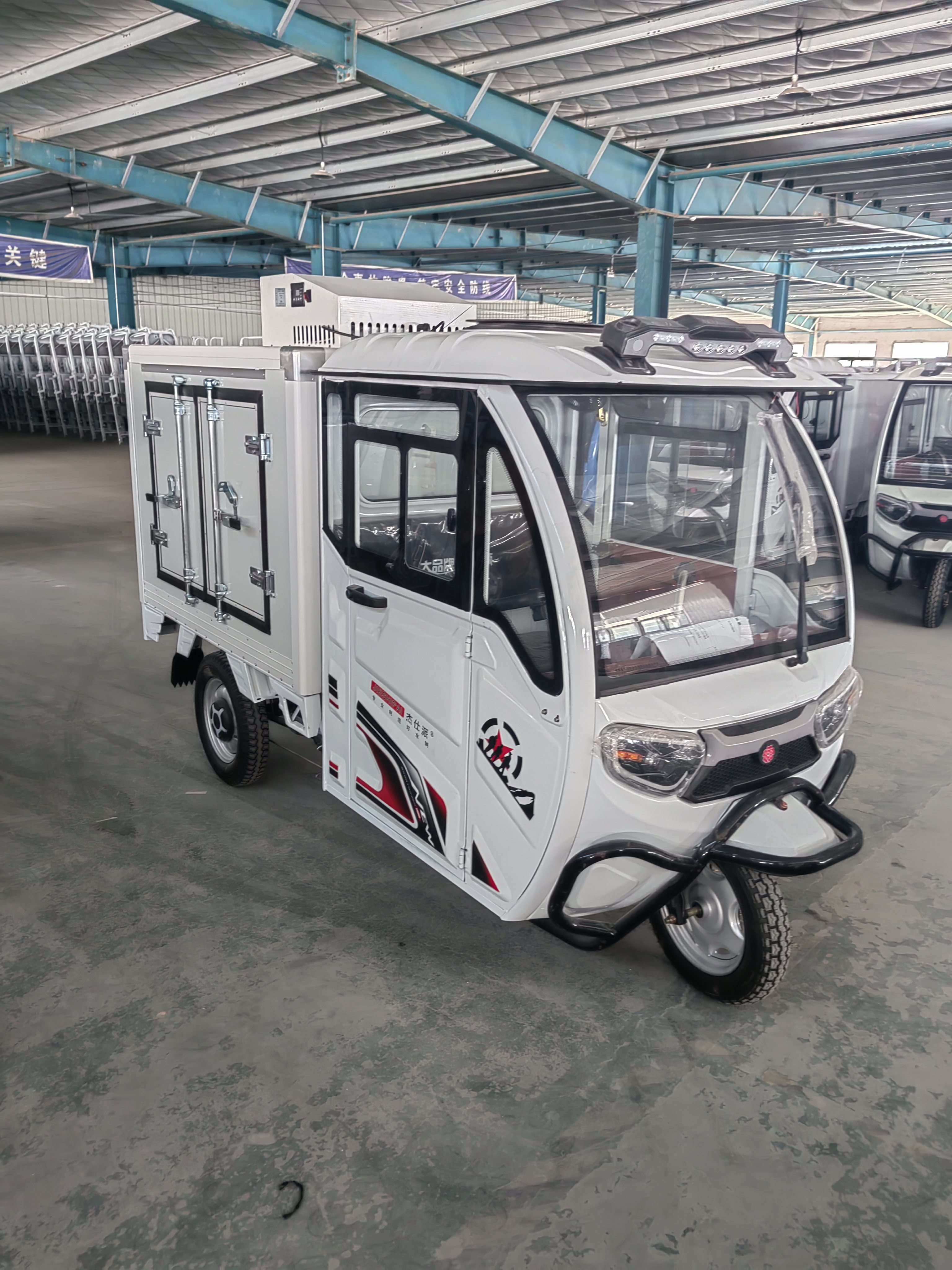 杰仕派专用车 冷链三轮车 电动车 微型送货车