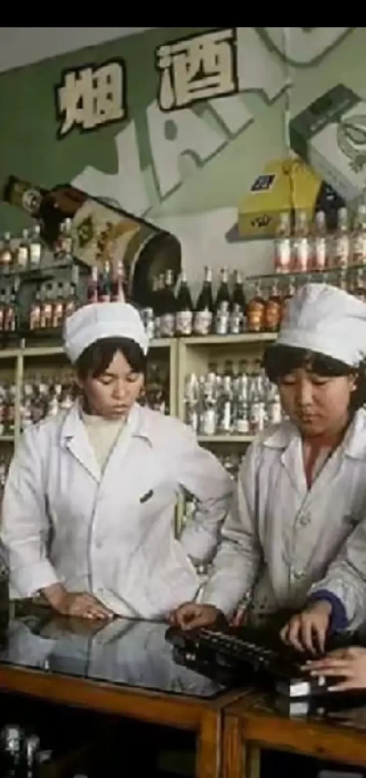 霍灿荣那种层次,在顾乡可不少,比他牛的手子儿,大手儿也有很多