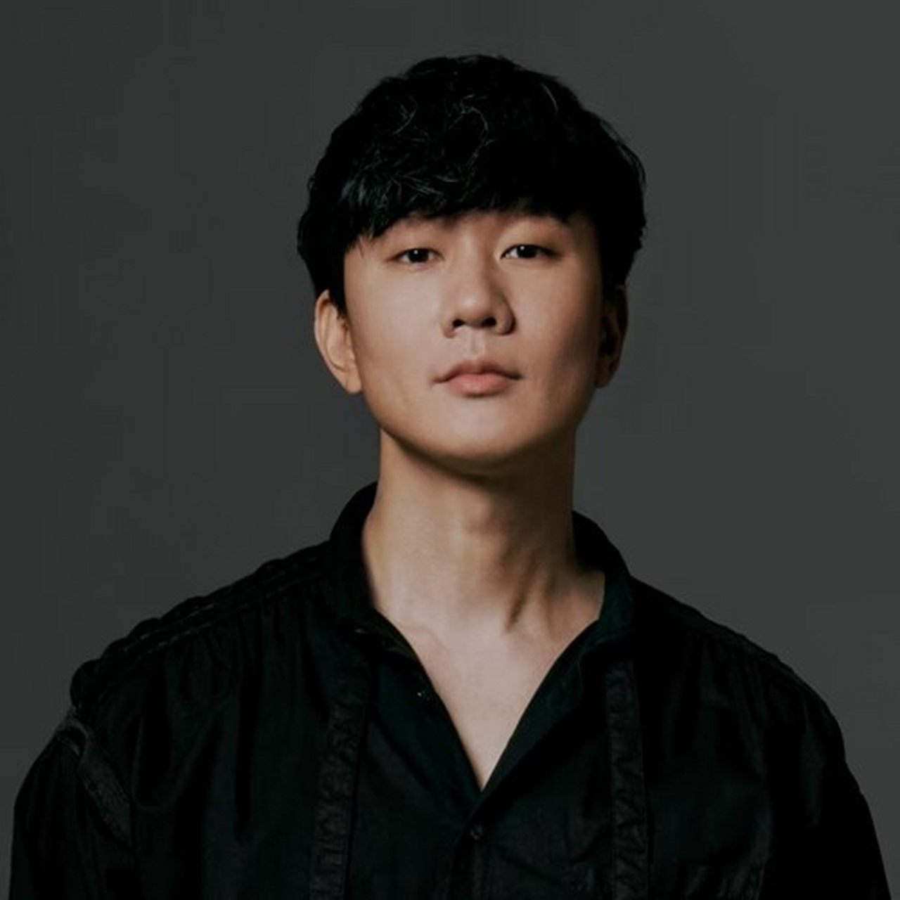 2.  如果不是雷佳音靠《人世间》拿到了视帝,那视后就应该是殷桃的.