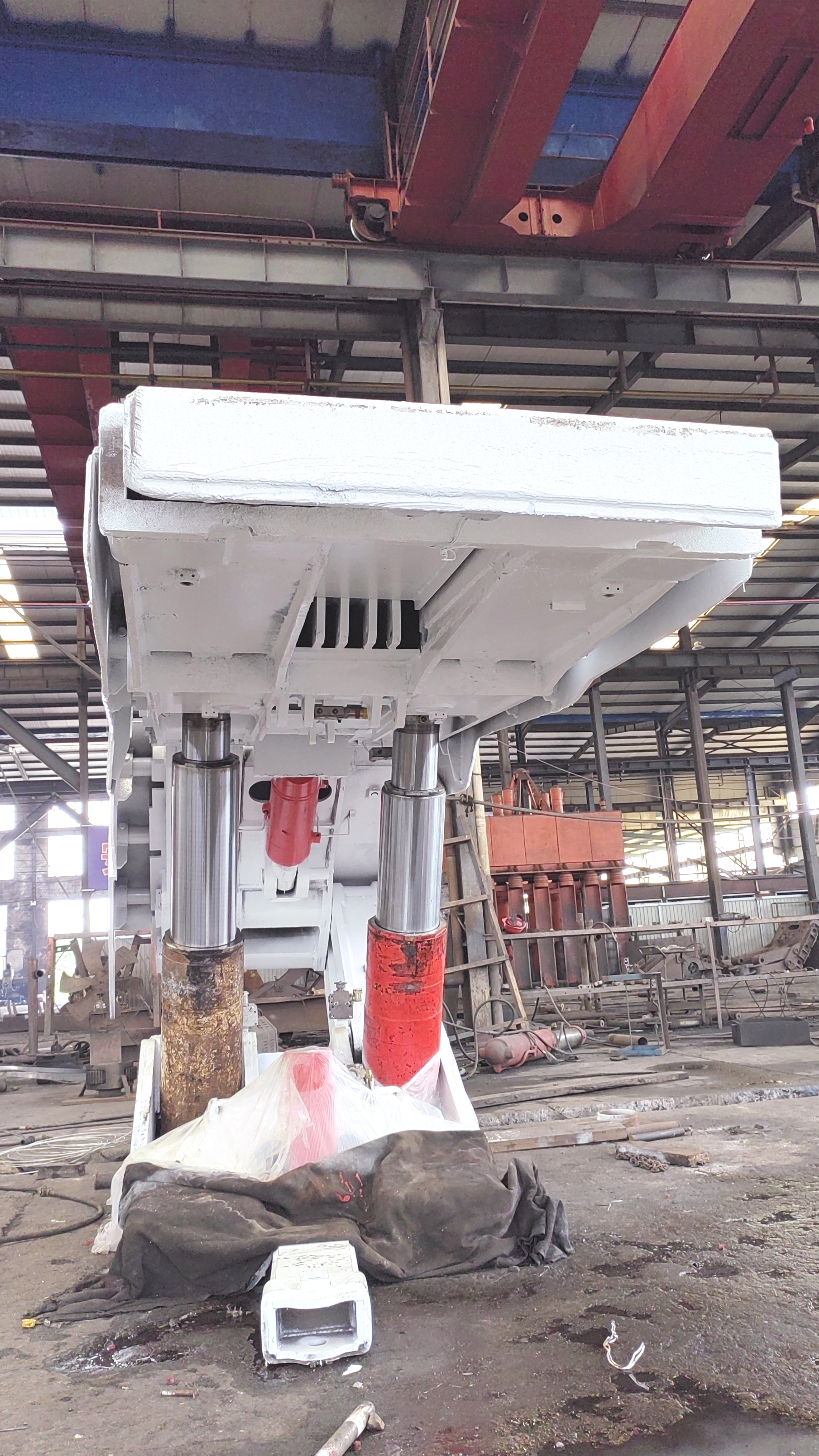 煤矿井下综采支护设备二手液压支架回收大修,精心修复二手煤矿用液压