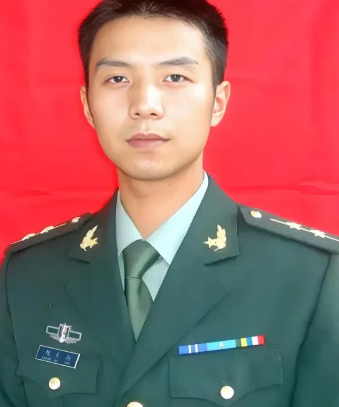 以爱之名,共赴生死的英雄伉俪