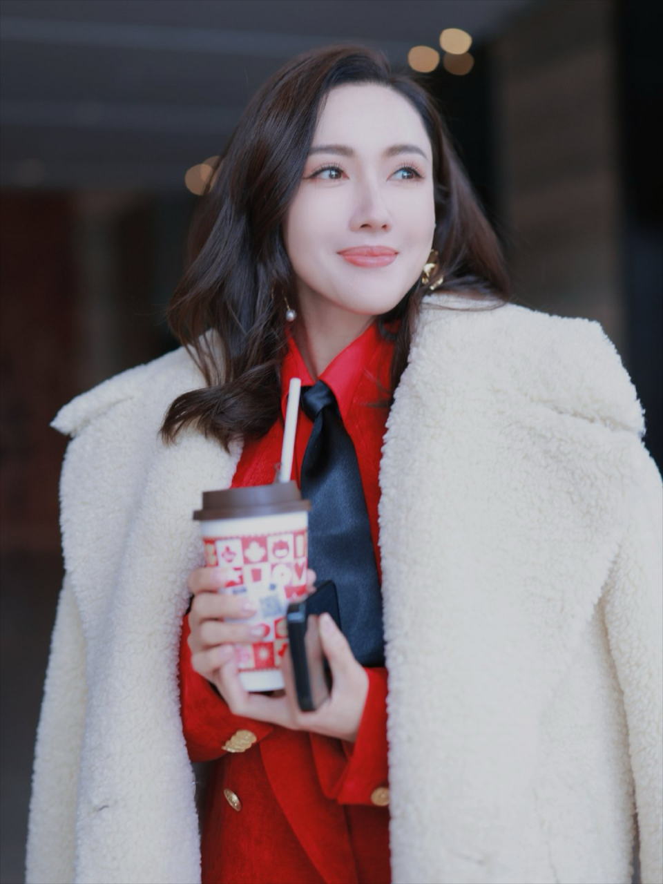 李施华,精美上班美照[心][心]#明星