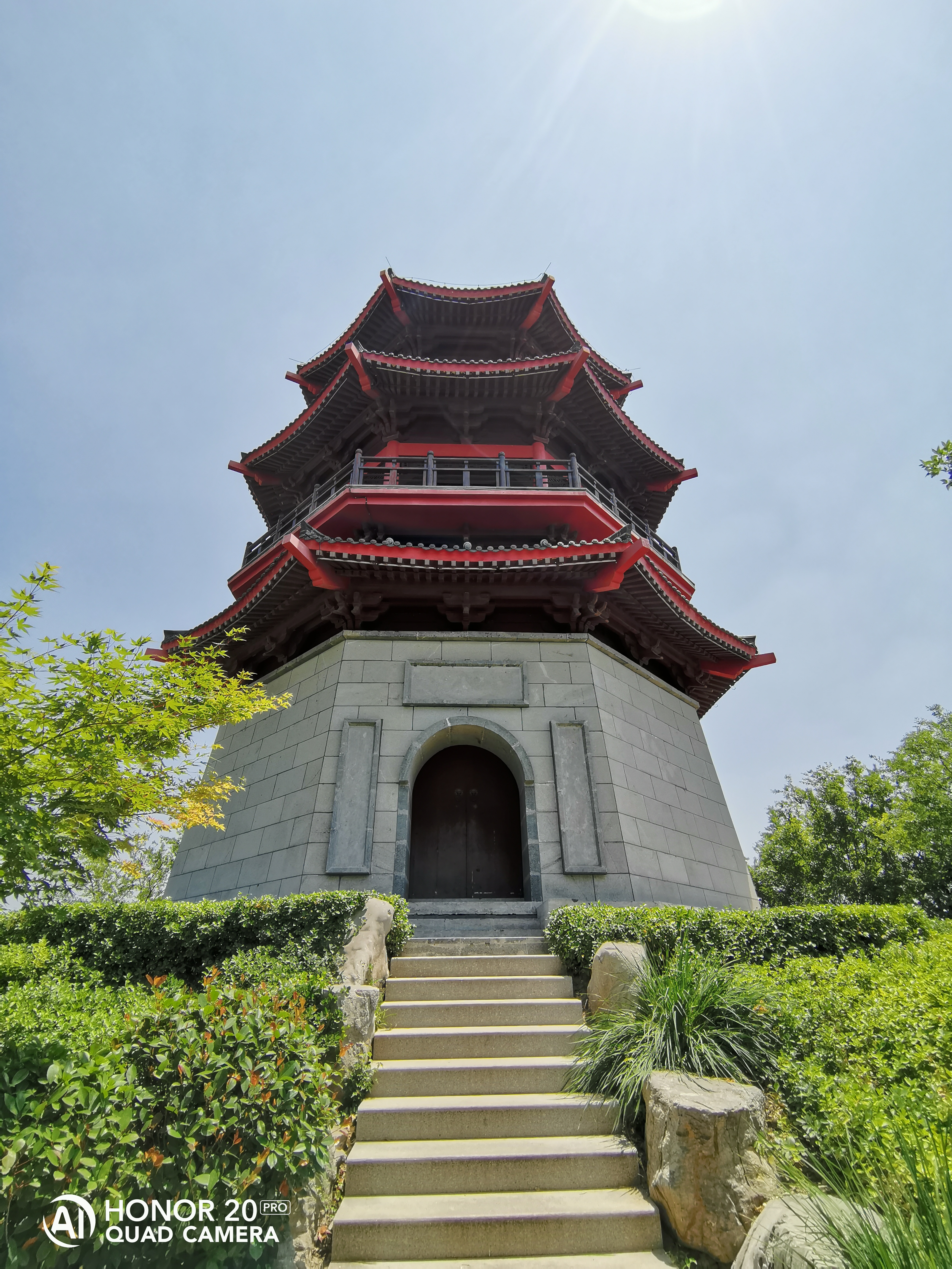 坐标玉龙阁,大美科学城.凝视已陶醉,深拥更忘情!