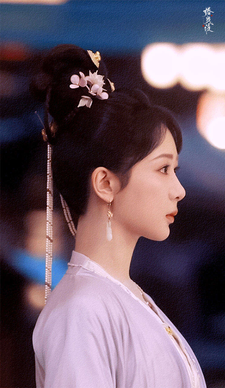 杨紫演技真的好厉害,仅仅一个侧脸哭戏就能让人代入其中,迫不及待想看