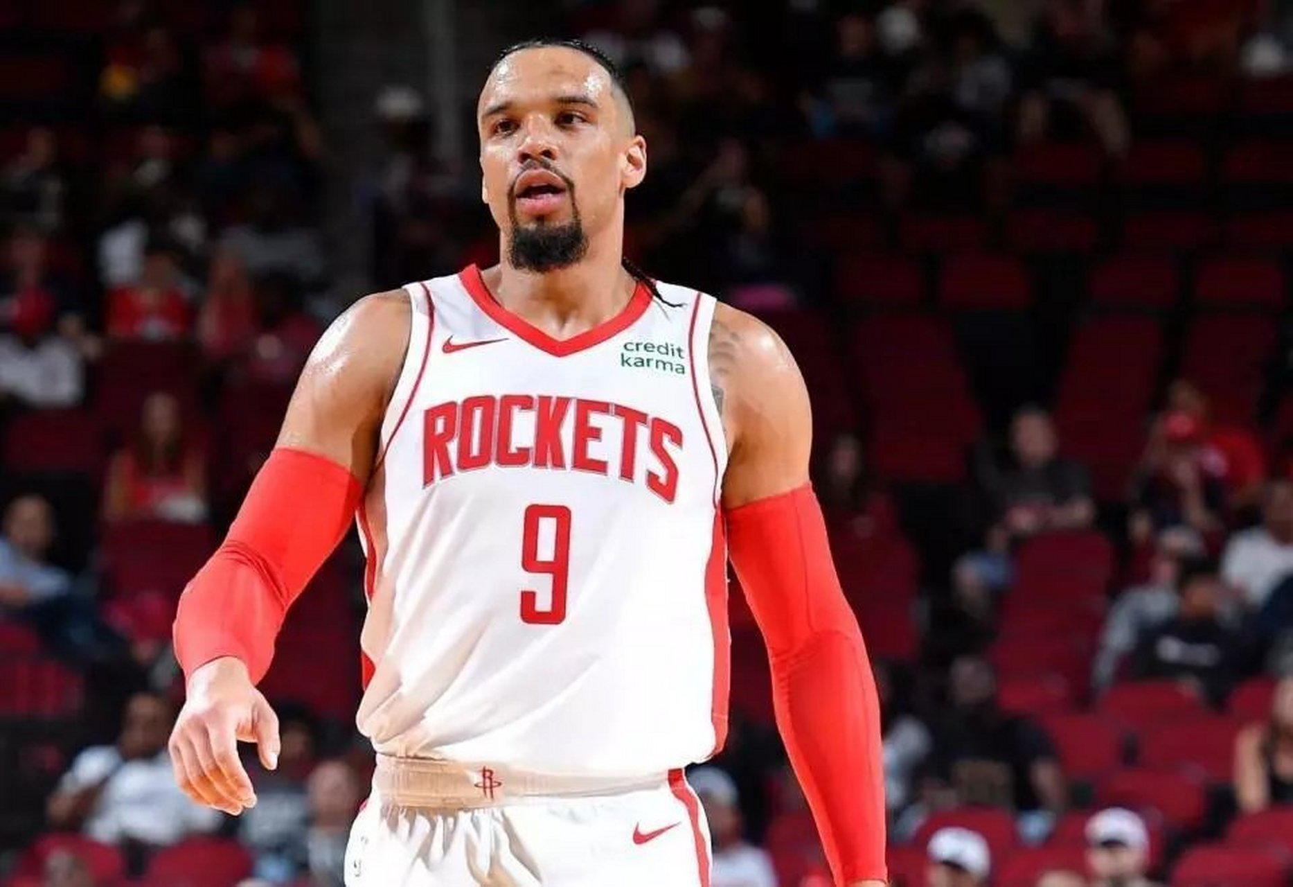 5万美元  北京时间10月13日,nba官方宣布,火箭球员狄龙-布鲁克斯因击