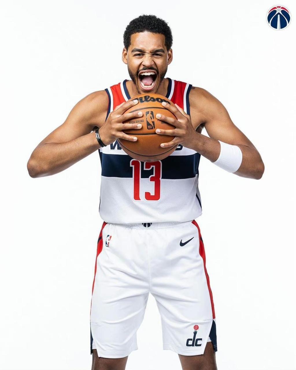 关于被勇士交易的看法,普尔没有发表过激的语言,反而回答记者时语言