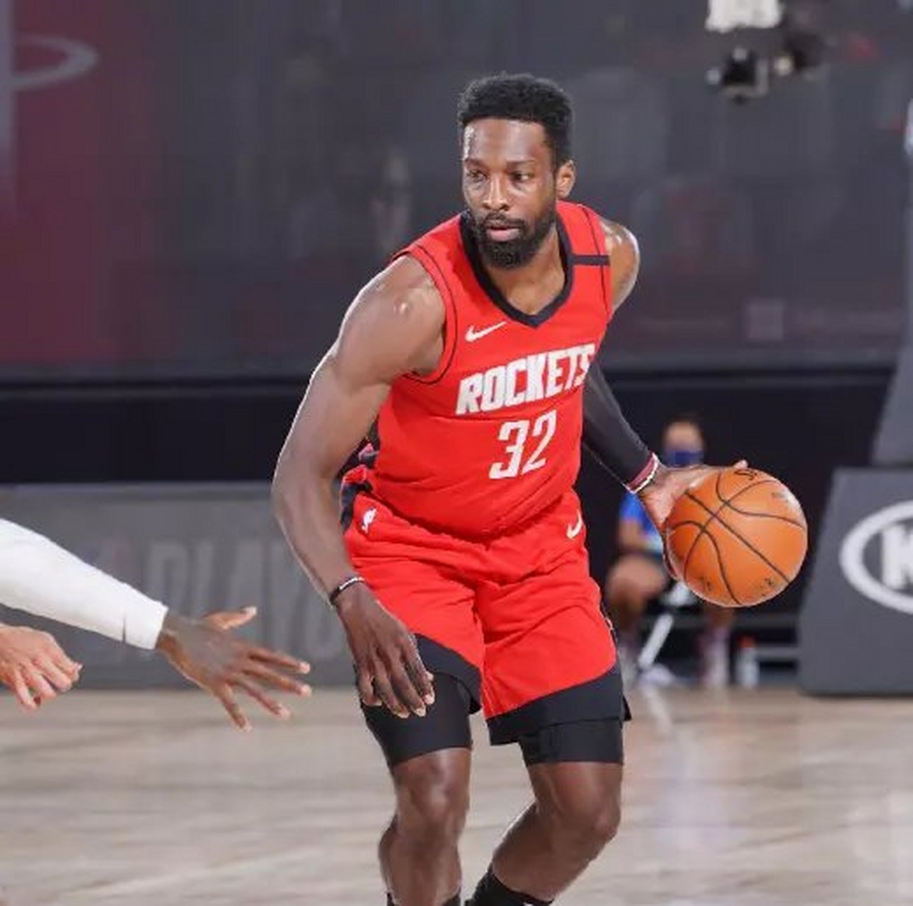 休斯敦火箭队与即将37岁的老将杰夫-格林已经达成了一年600万美元的