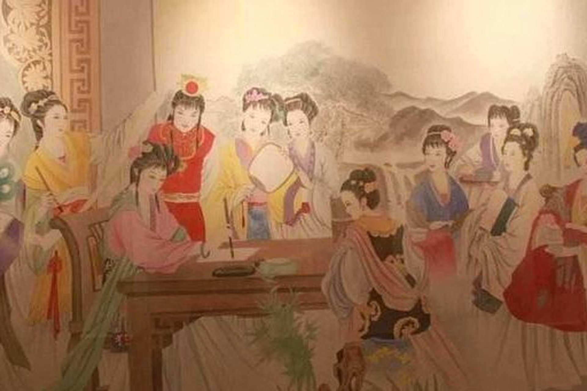 如书中藕官,菂官,蕊官,三个小戏子,假凤虚凰,影射了贾宝玉,薛宝钗和林