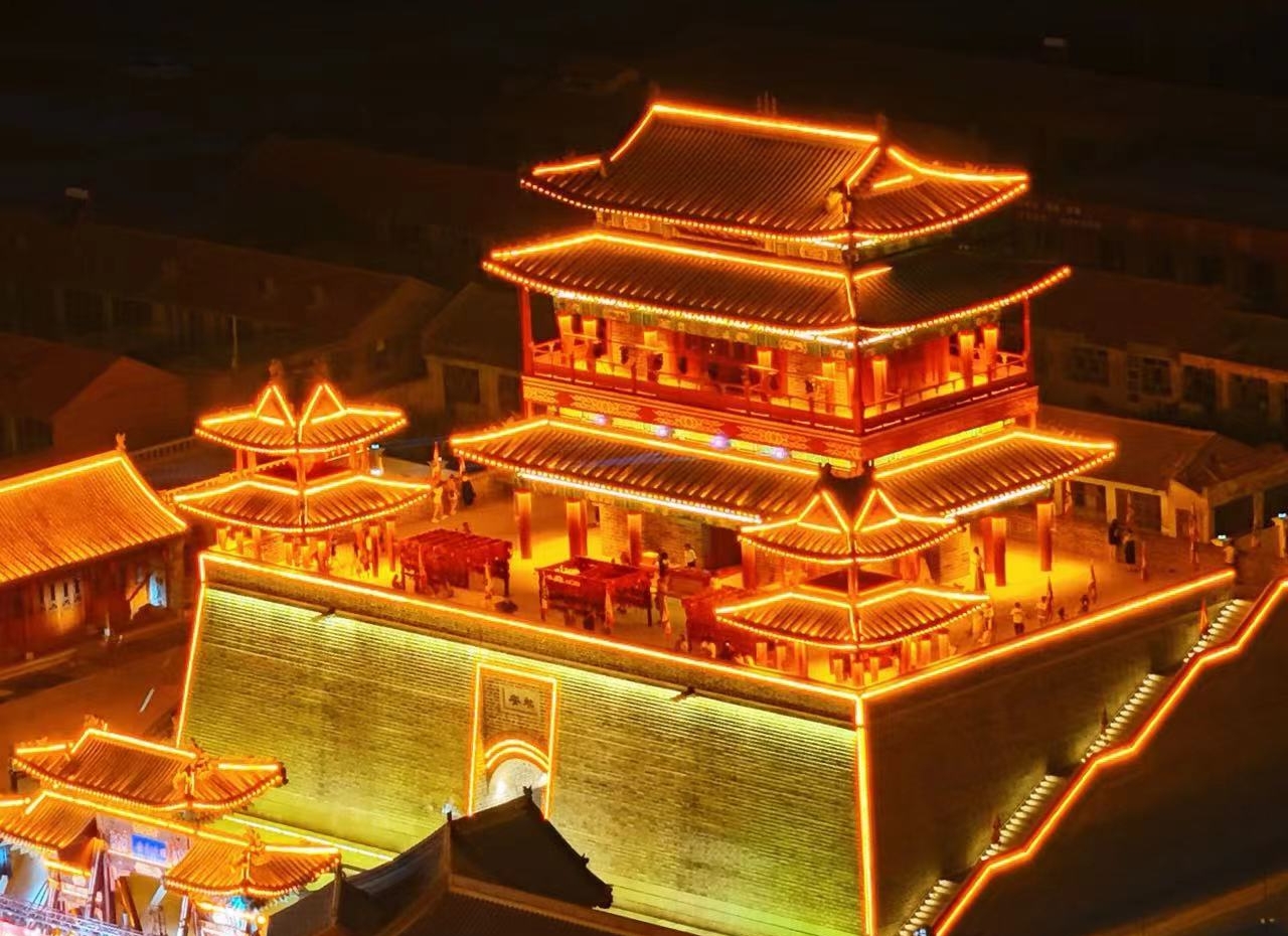 张家口万全右卫城是一座明代卫所,位于张家口市,距今有600多年的历史.