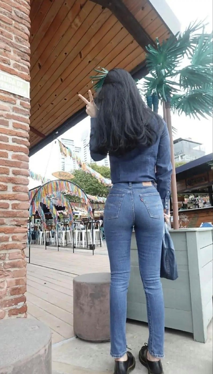 牛仔裤美臀少妇系列