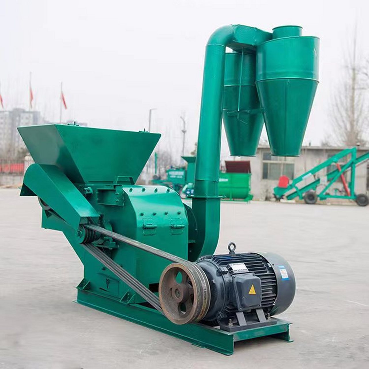 大型万能秸秆粉糠机,花生秧地瓜秧打草面子机,玉米粒粉碎机,粗细可调