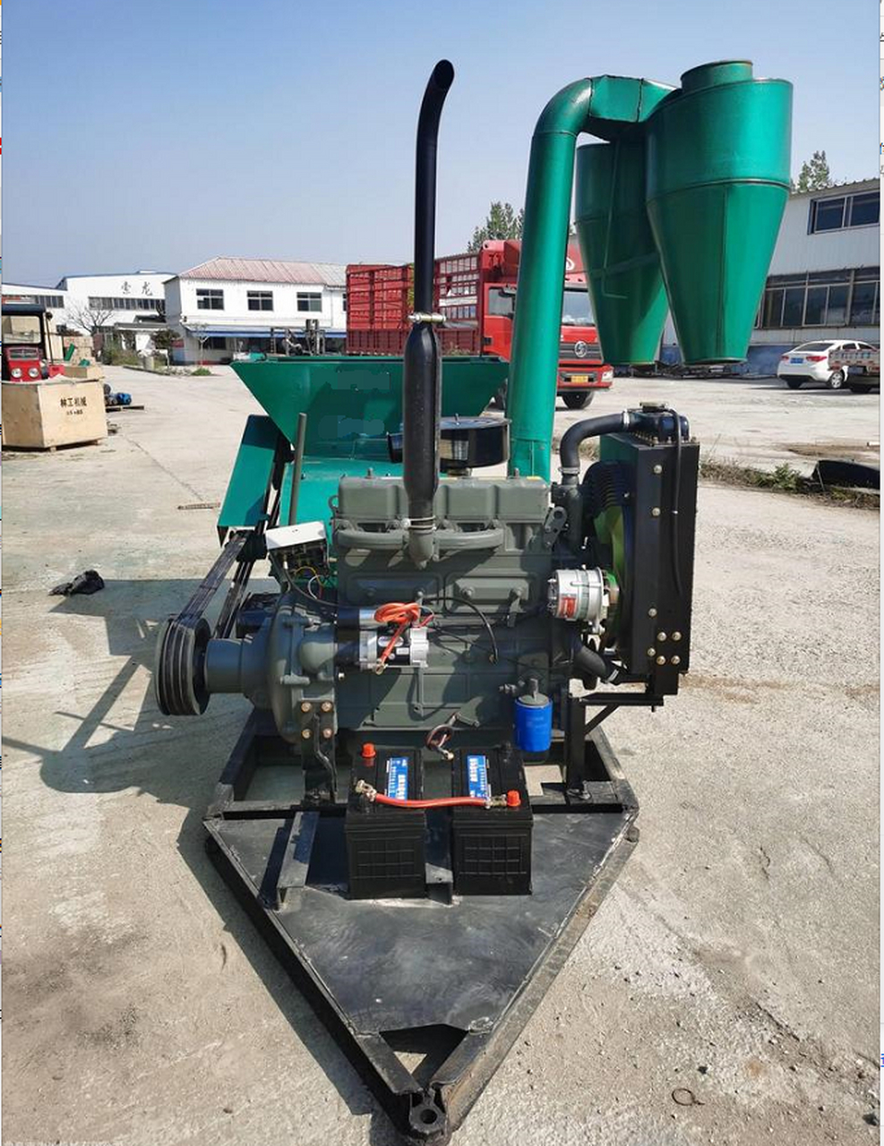 大型万能秸秆粉糠机,花生秧地瓜秧打草面子机,玉米粒粉碎机,粗细可调