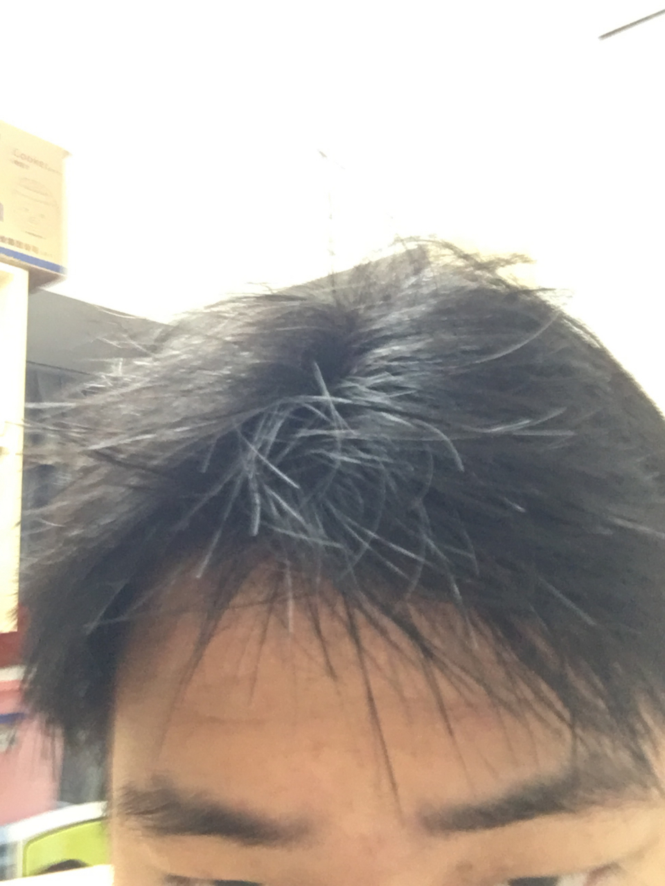 我自己烫了个头发,但是过了几分钟就变回原来了