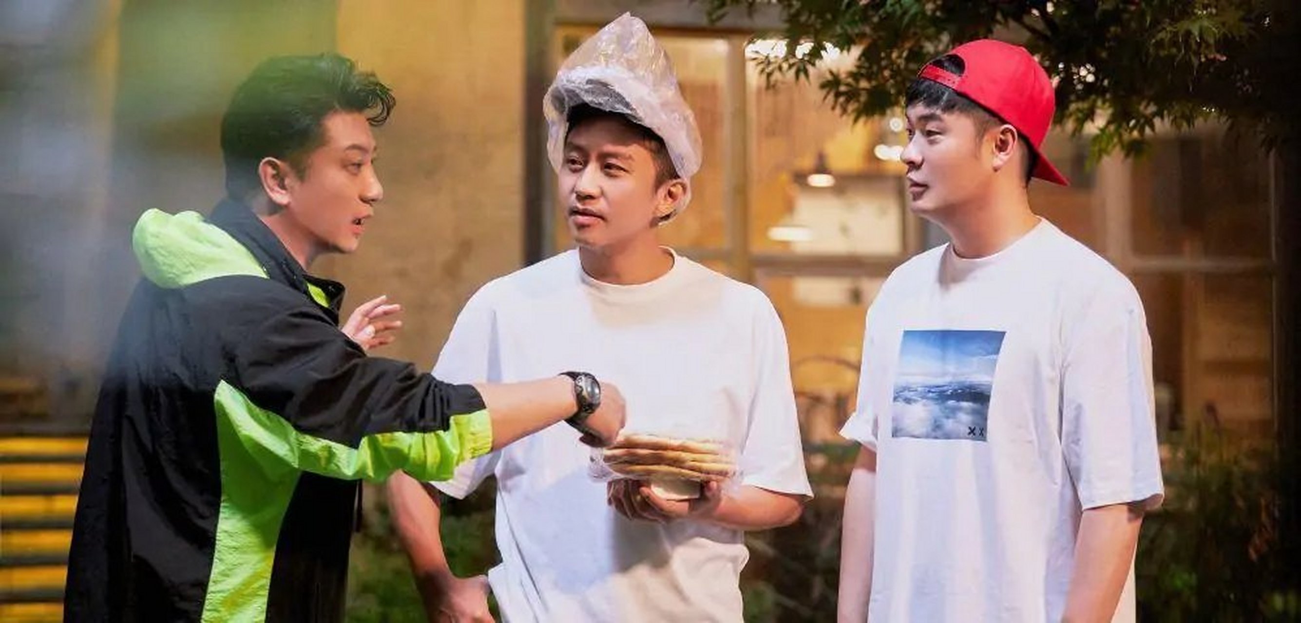 热门综艺# 哈哈哈哈哈 由邓超,陈赫 ,鹿晗三个人组成的新的真人秀听 