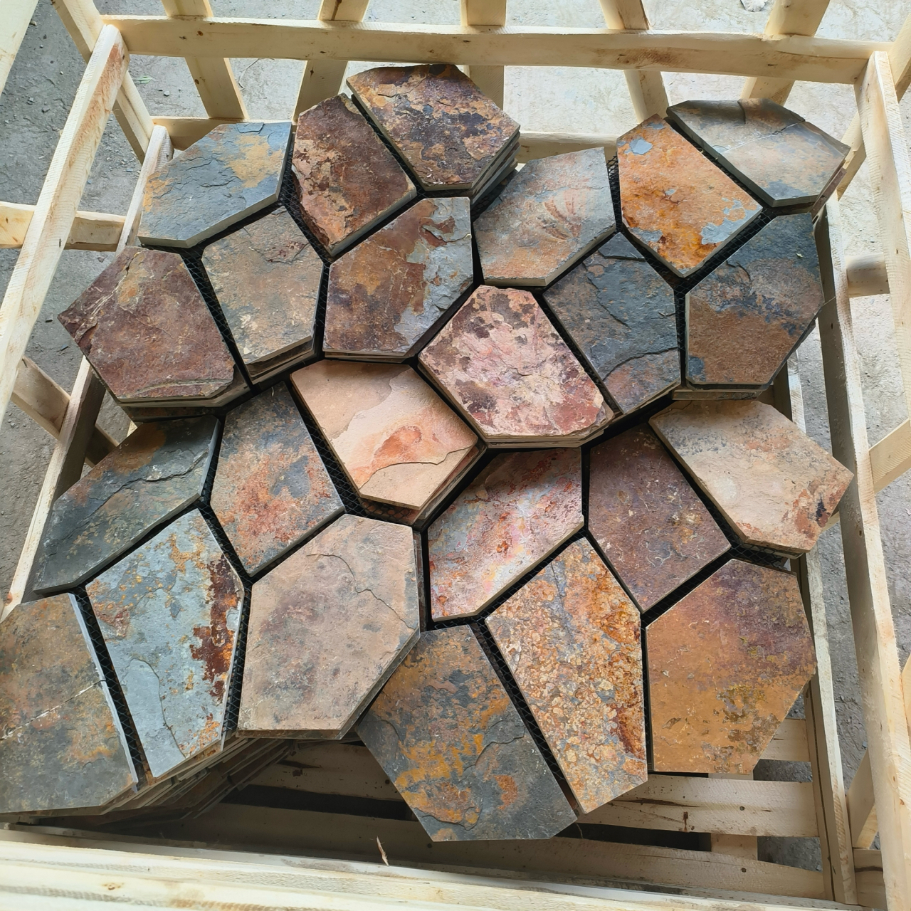 碎拼石# #锈板冰裂纹# #冰裂纹碎拼石# #天然碎拼石# #不规则碎拼石