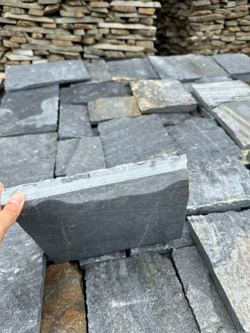 天然城堡石# #碎拼石片# #文化石# #太行灰文化石# 天然原石文皇