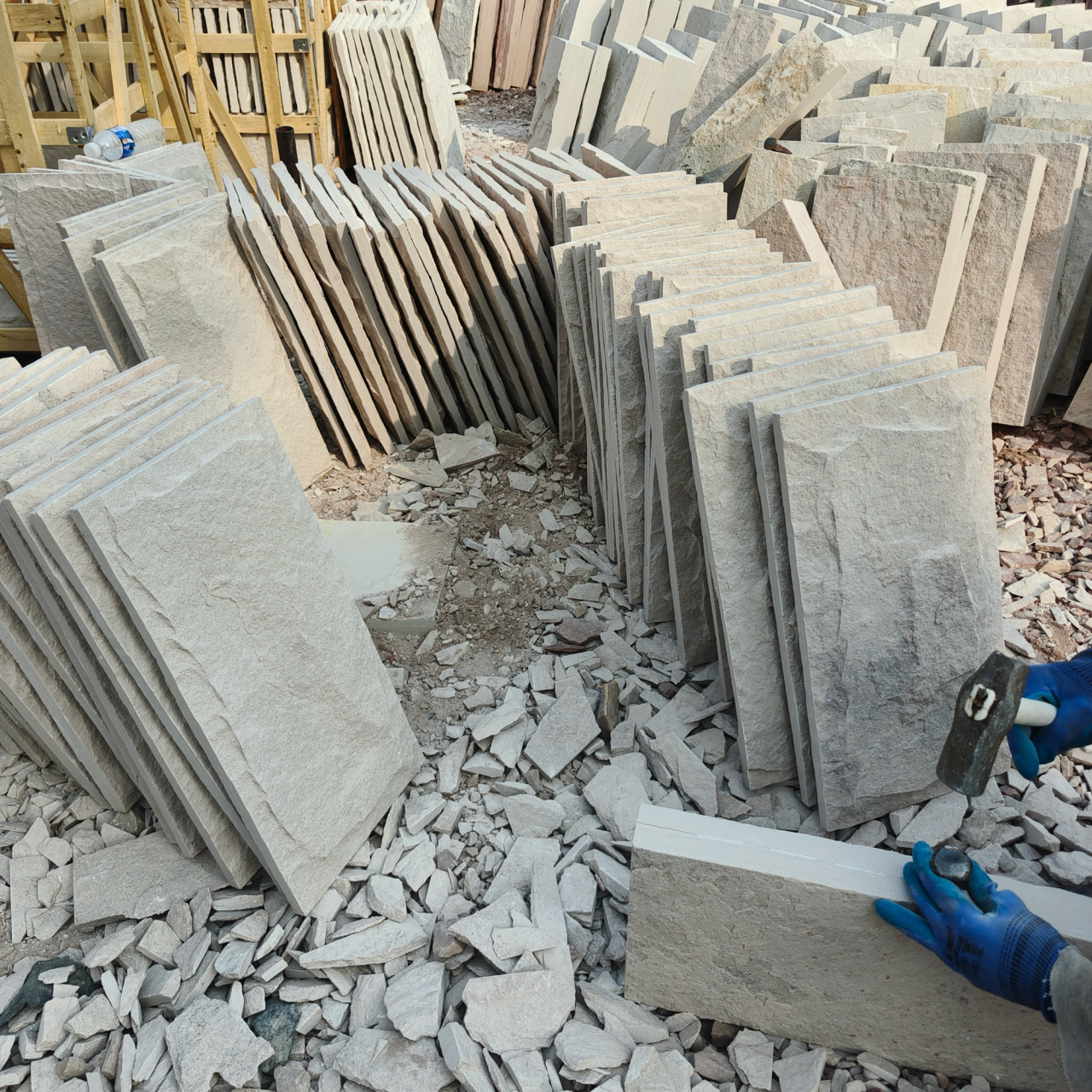 白砂岩蘑菇石# #天然蘑菇石# #蘑菇石外墙砖# #天然蘑菇石# #蘑菇石