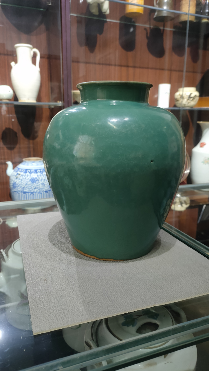 明清华宁窑单色釉松石釉将军罐