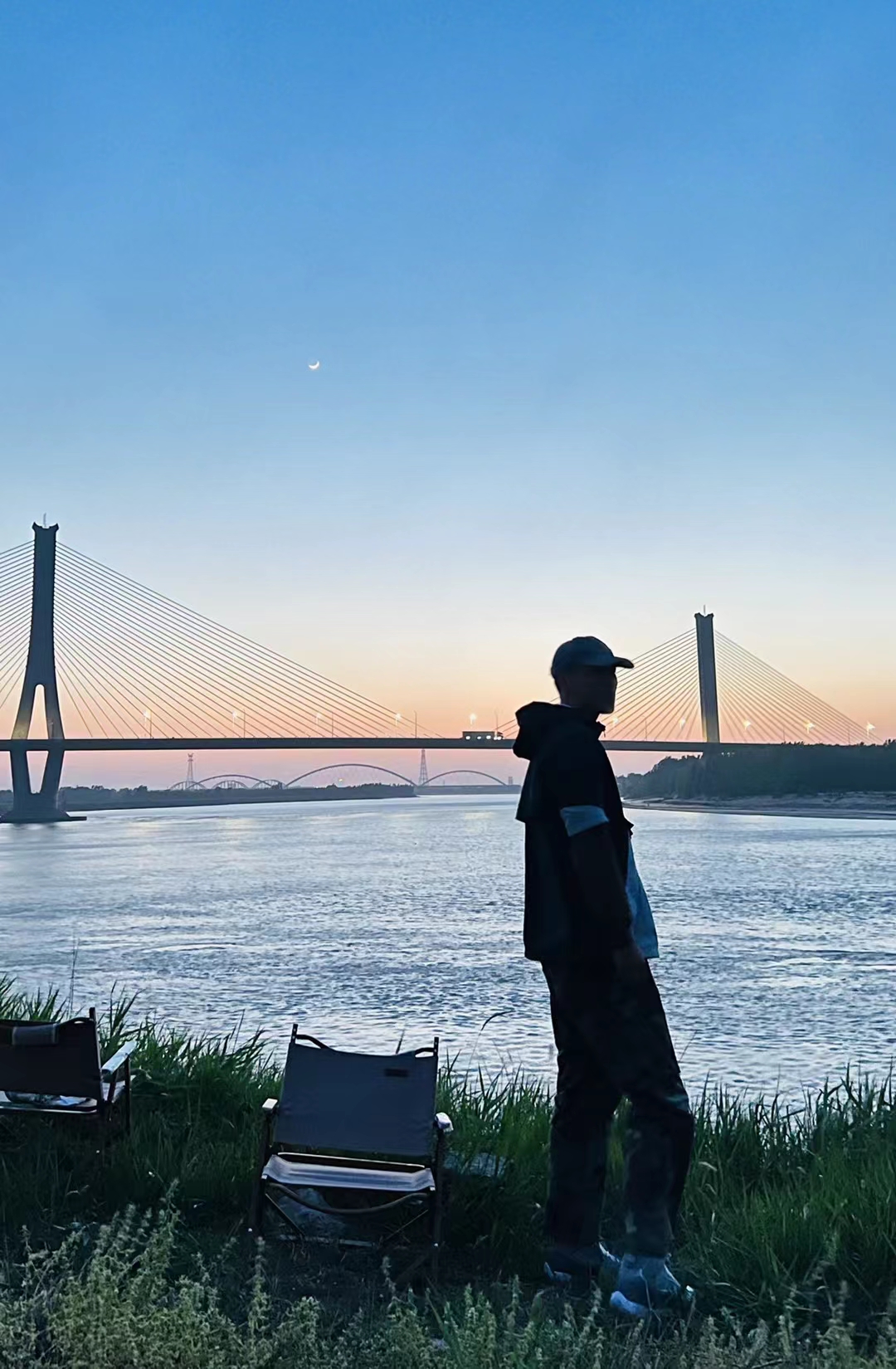 第一,在遇到问题时不要把责任推给母亲,这叫担当