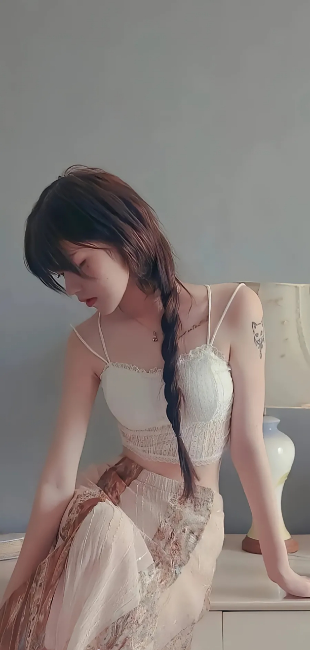 闻一闻青春的味道!秀一秀亮丽的容颜!年轻就是好!