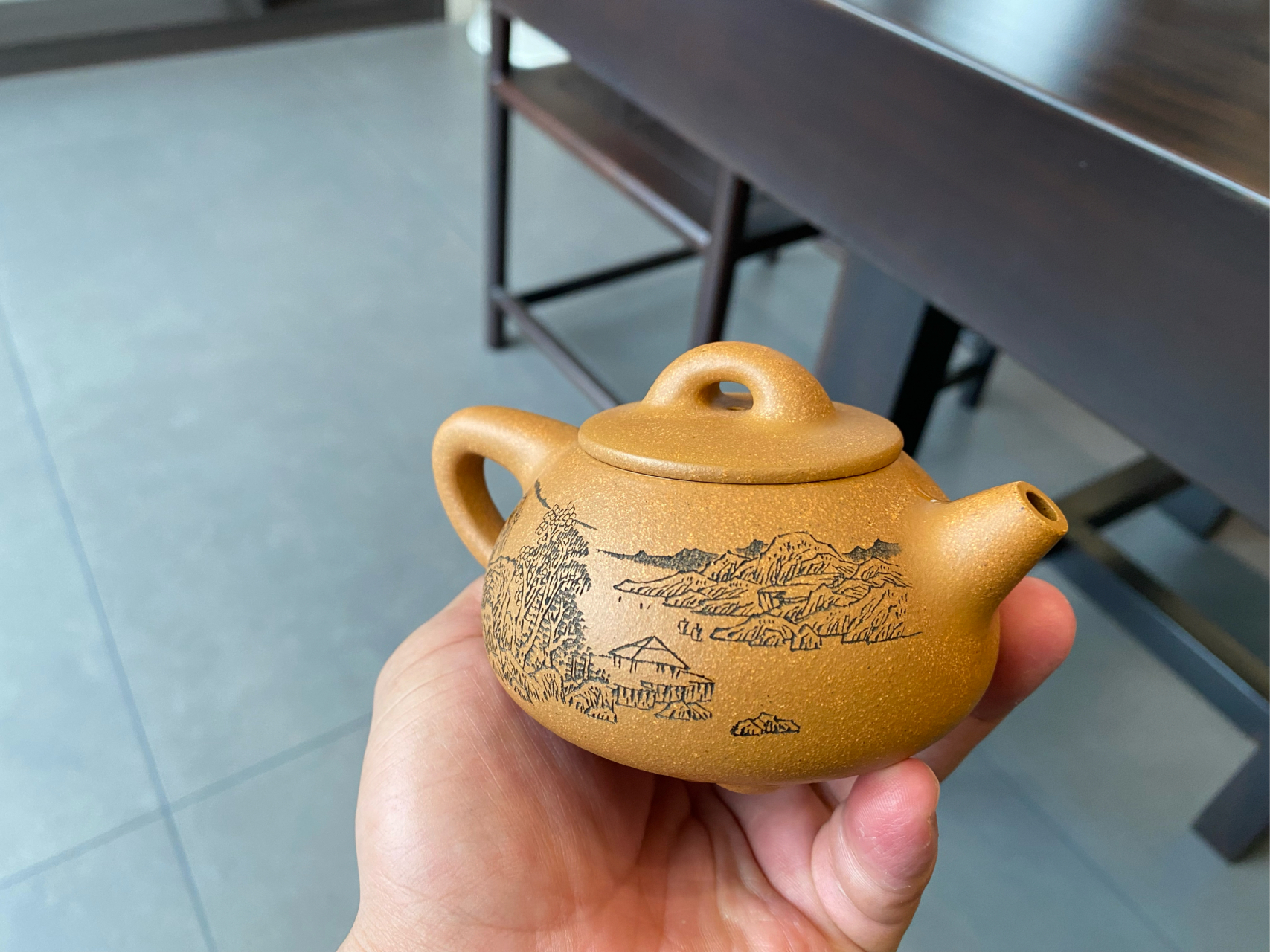 正高工王福君61小石瓢壶 正高工陈宏林刻绘装饰 黄金段泥,200cc养