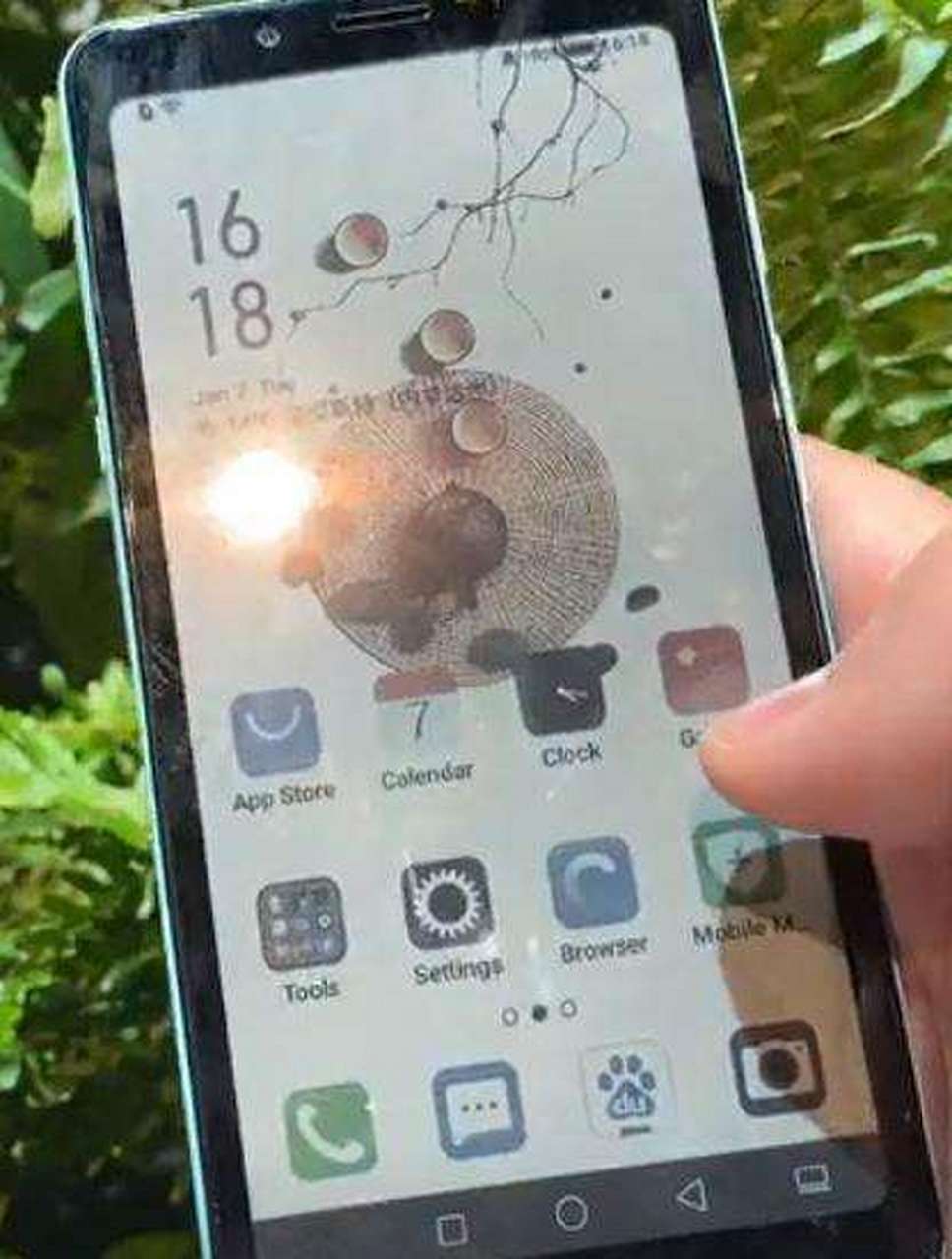 数码产品测评#  海信首发彩色电子墨水屏手机,这是由海信发布的海信