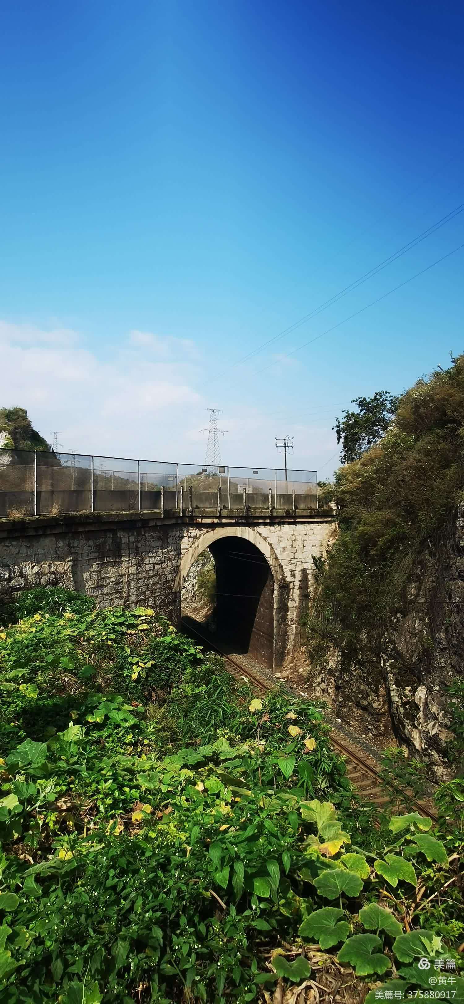川黔铁路-息烽站至盘脚营站骑行 川黔铁路北起重庆,南至贵阳,全长463