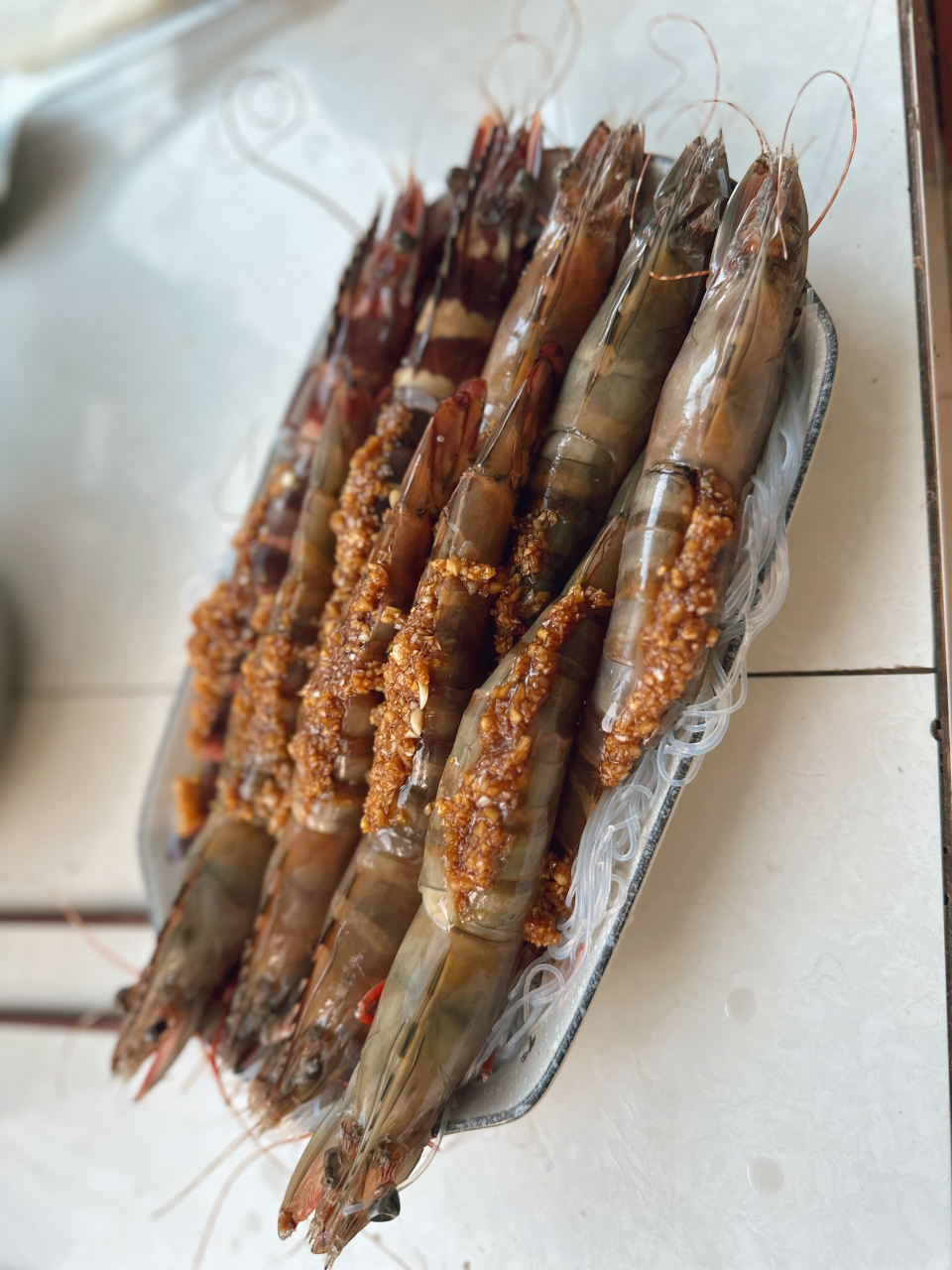 新鲜出炉蒜蓉粉丝红虎虾