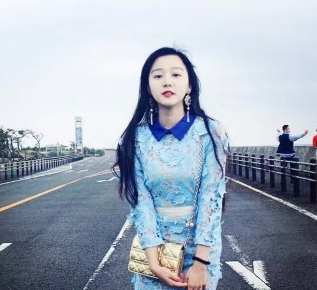 大学夏露旧照夏露河海大学马龙老婆夏露夏露 河海大学南京美女主持