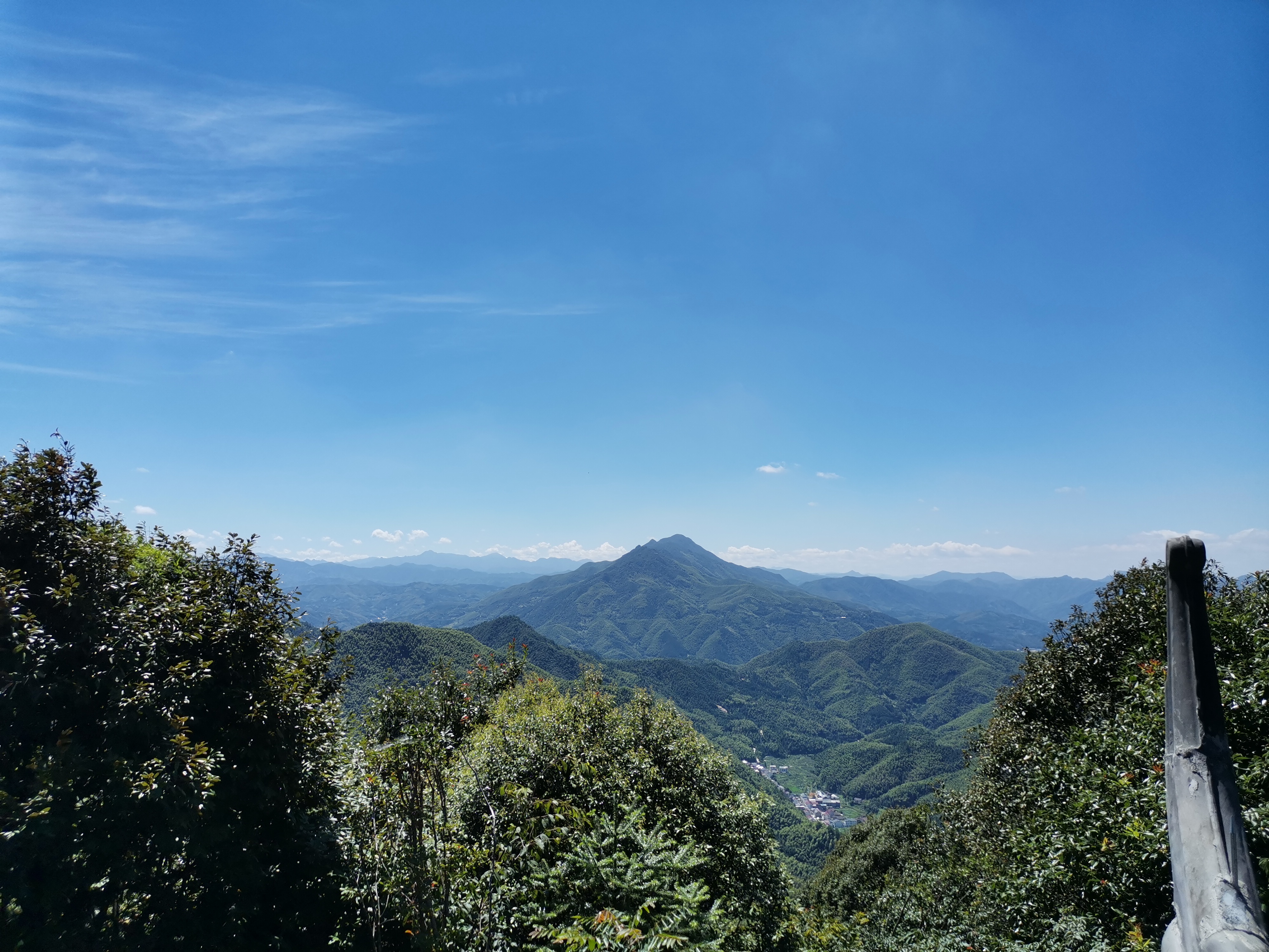 天井山云锦山庄图片