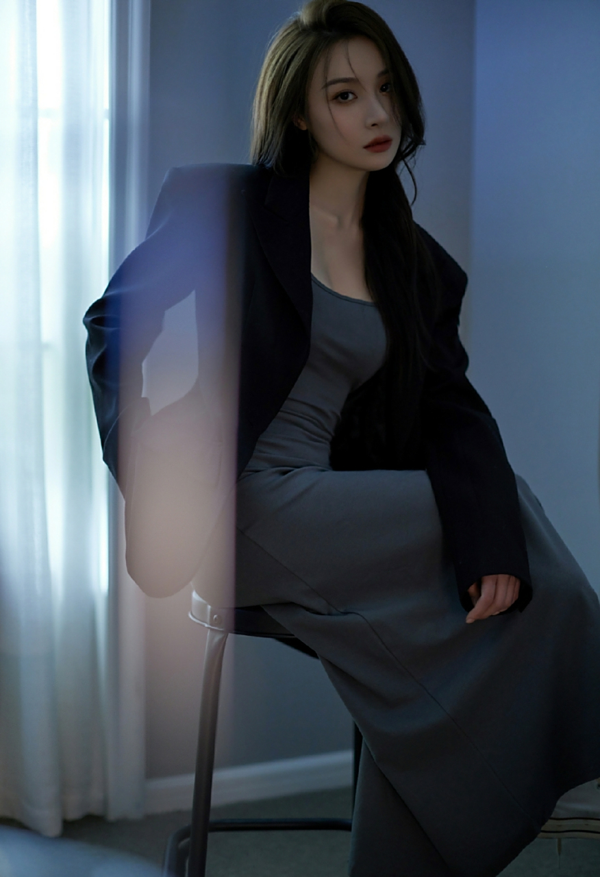 隆妮身材好饱满呀,诱惑力爆棚!