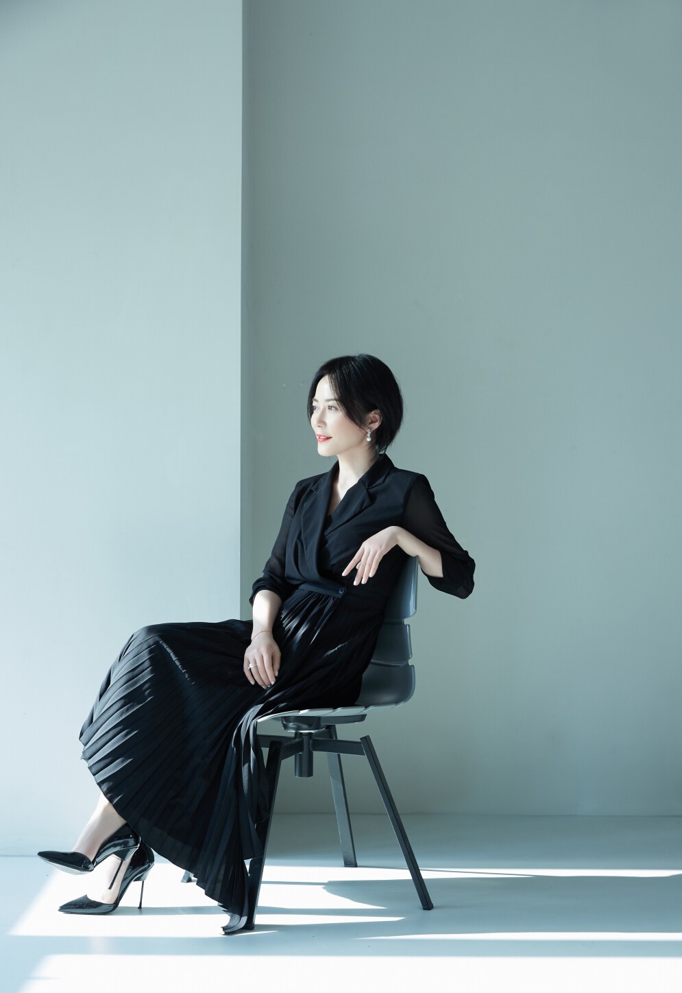 不老女神俞飞鸿,颜值不低于小姑娘,至今单身.