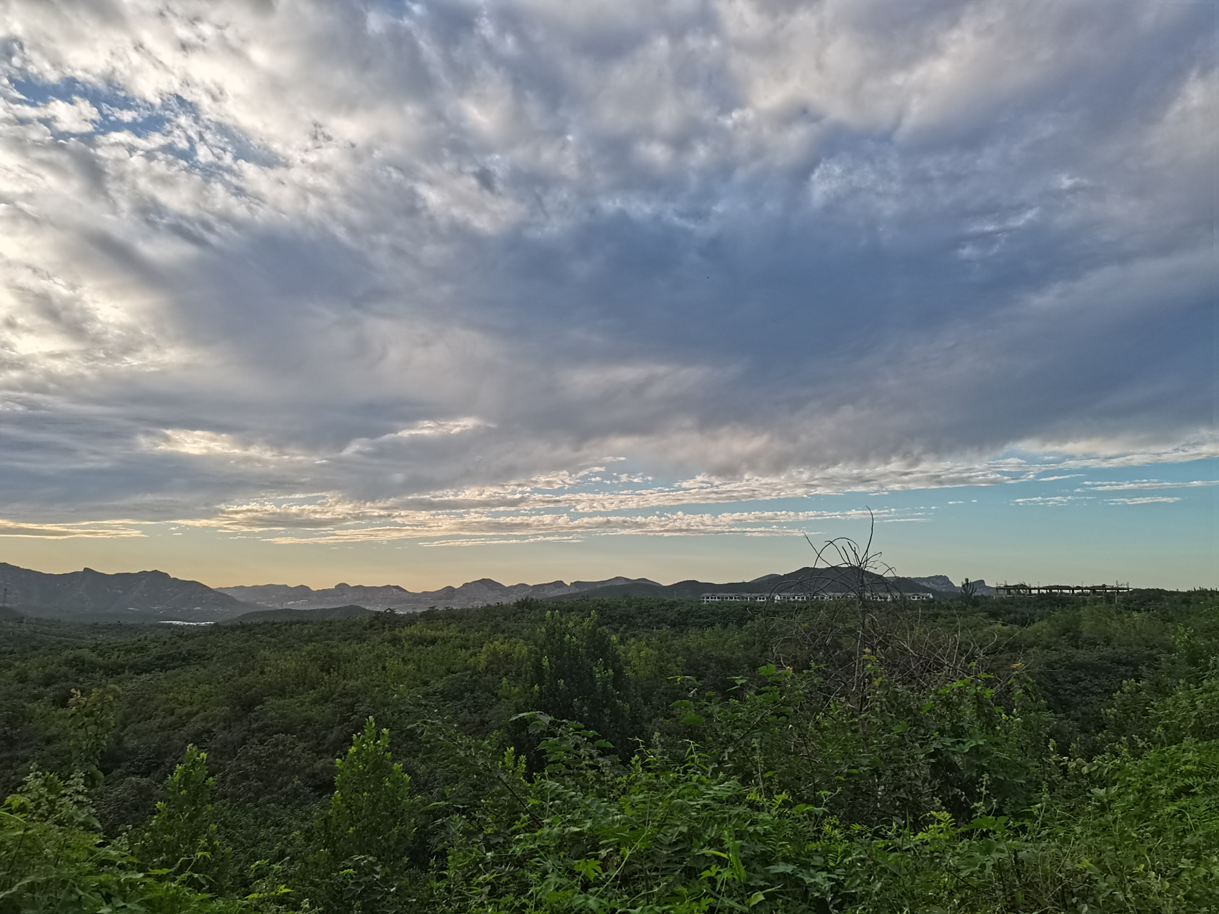 石家庄鹿泉山上
