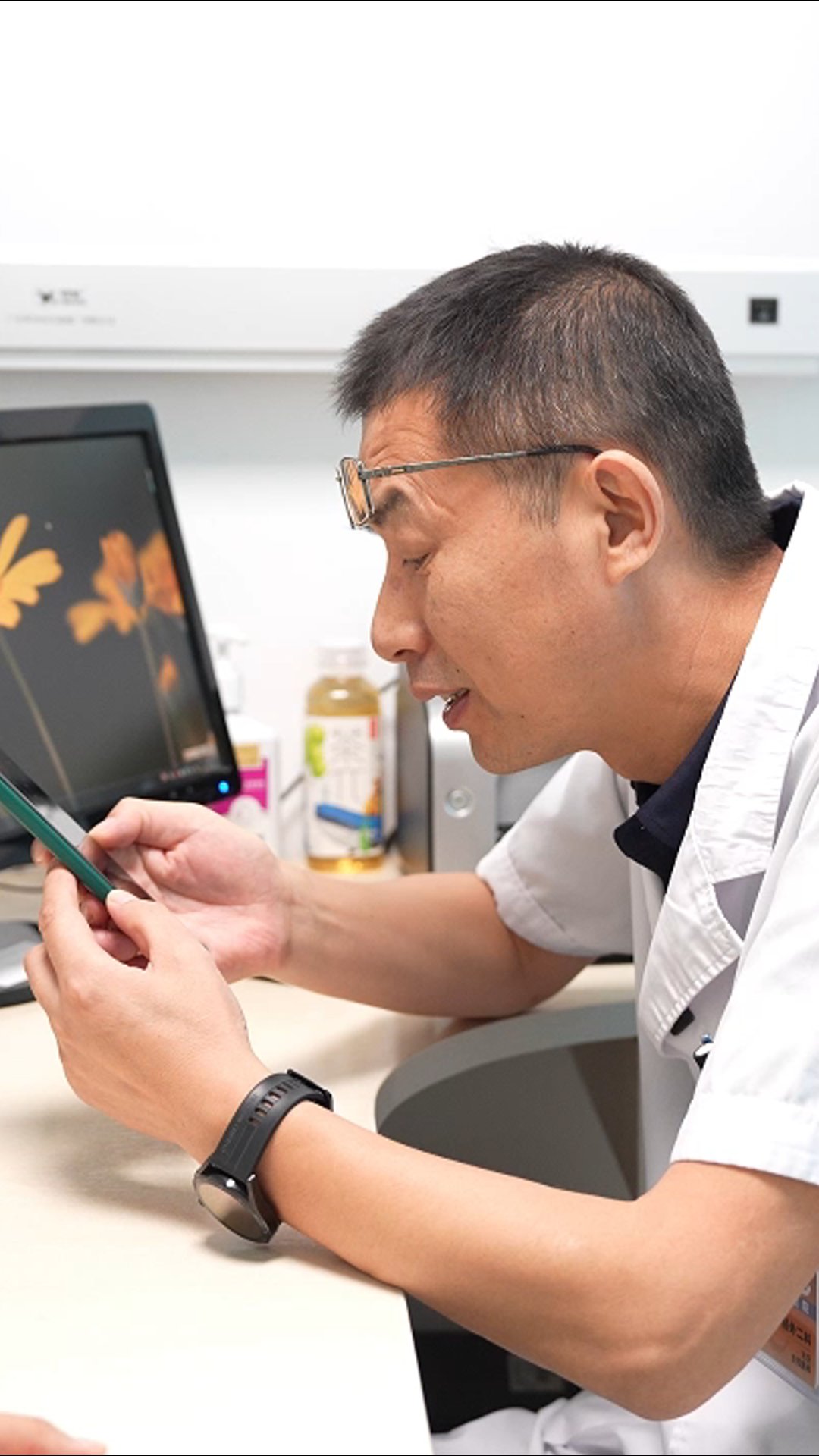 包含空軍總醫(yī)院先生醫(yī)生問診黃牛陪診掛號(hào)的詞條