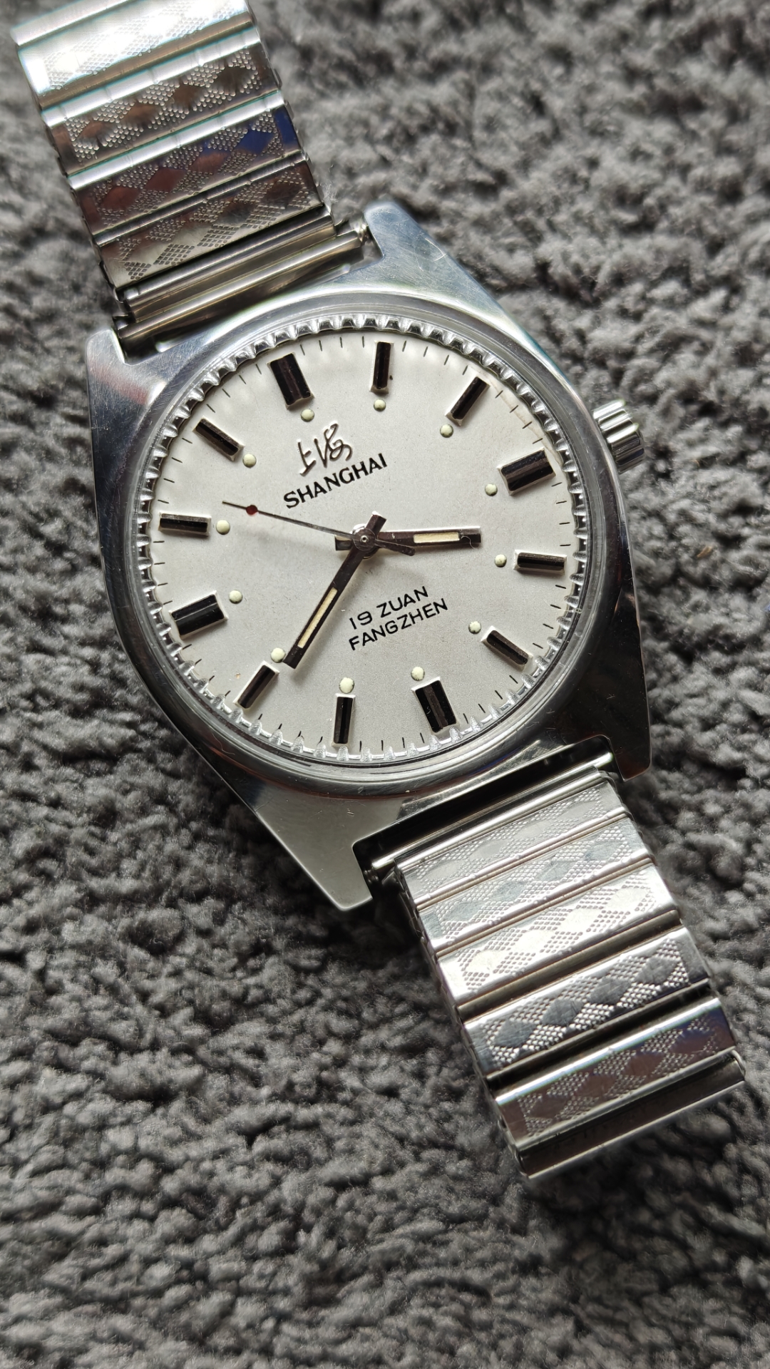 老上海经典7120手动机械表,特殊夜光表盘