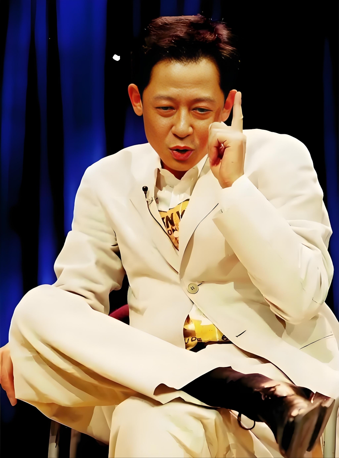 王志文,这位荧屏上的老戏骨,戏里戏外皆清醒