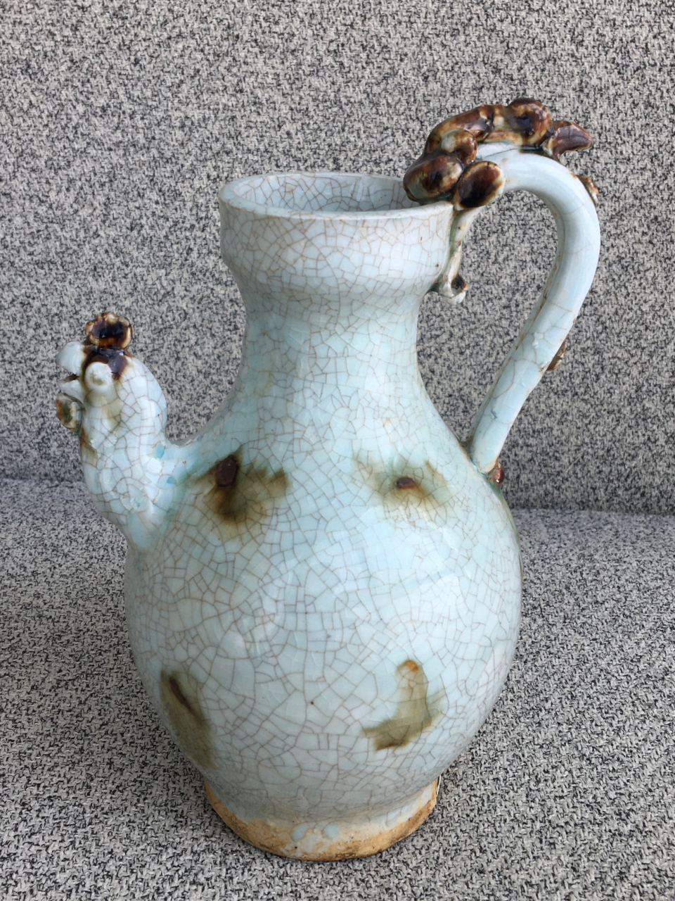 宋代湖田窑影青点褐彩鸡首壶