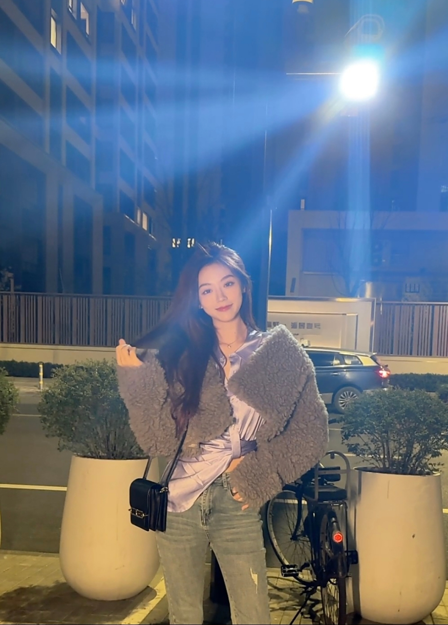 黑丝天云,身材好美,诱惑我