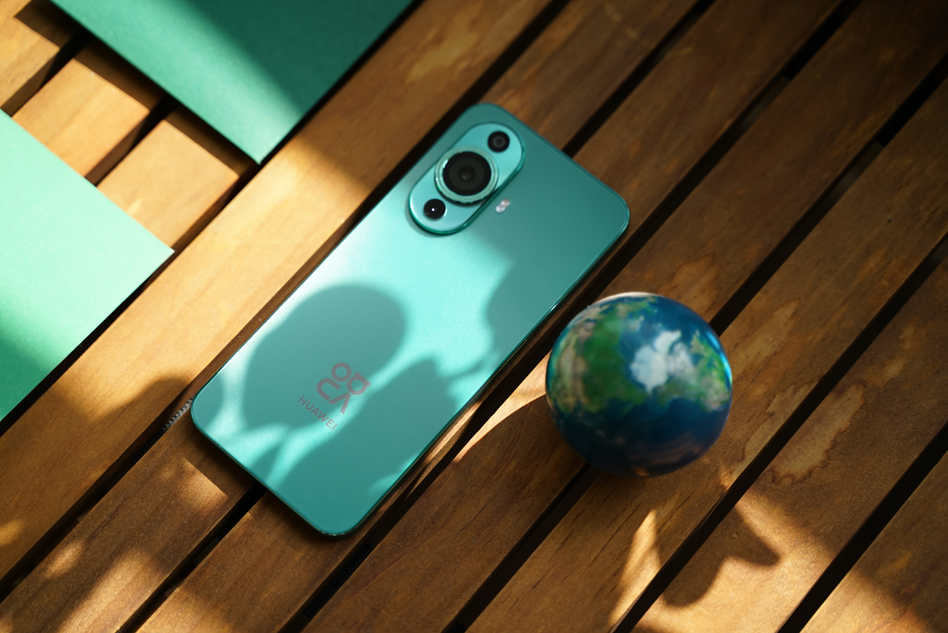 华为的外观设计理念一直深受消费者喜爱,华为nova11系列延续了这一